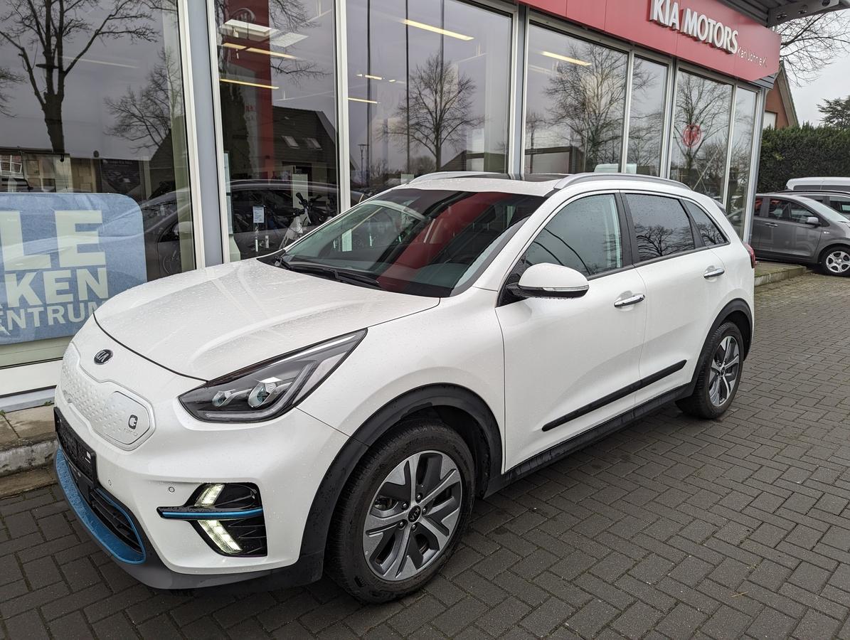 Kia e-Niro Spirit mit Glasdach aus 1. Hand!